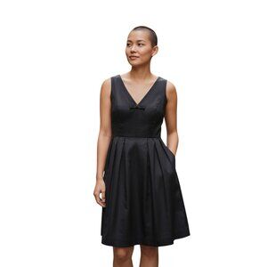 Kay Unger New York Vintage Black Silk Cocktail Dress Size 10 Sleeveless Bow Deta